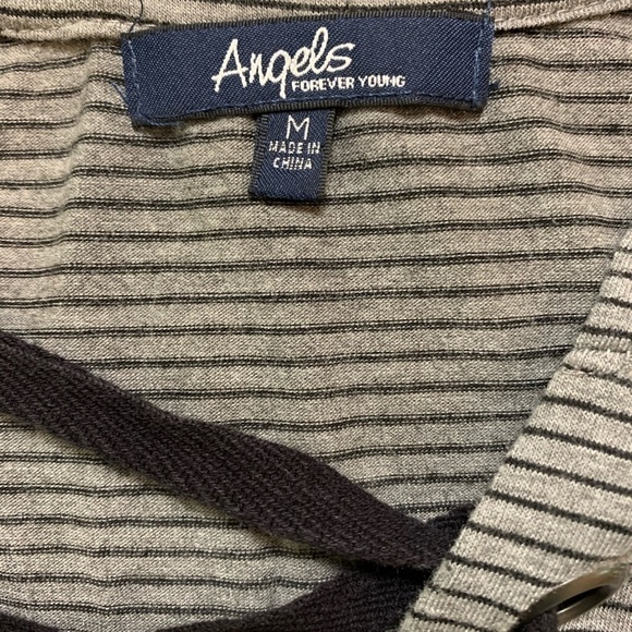 Angels Forever young gray striped tee, size M - Picture 4 of 5